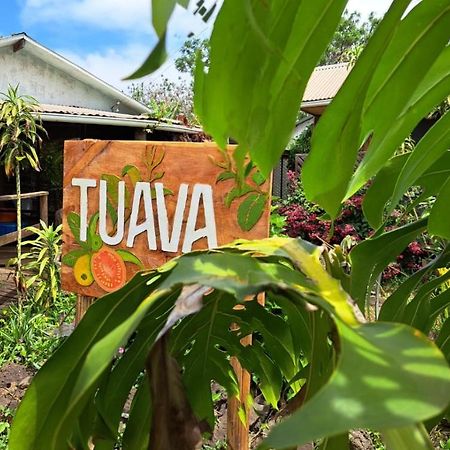Tuava Lodge Hanga Roa Buitenkant foto