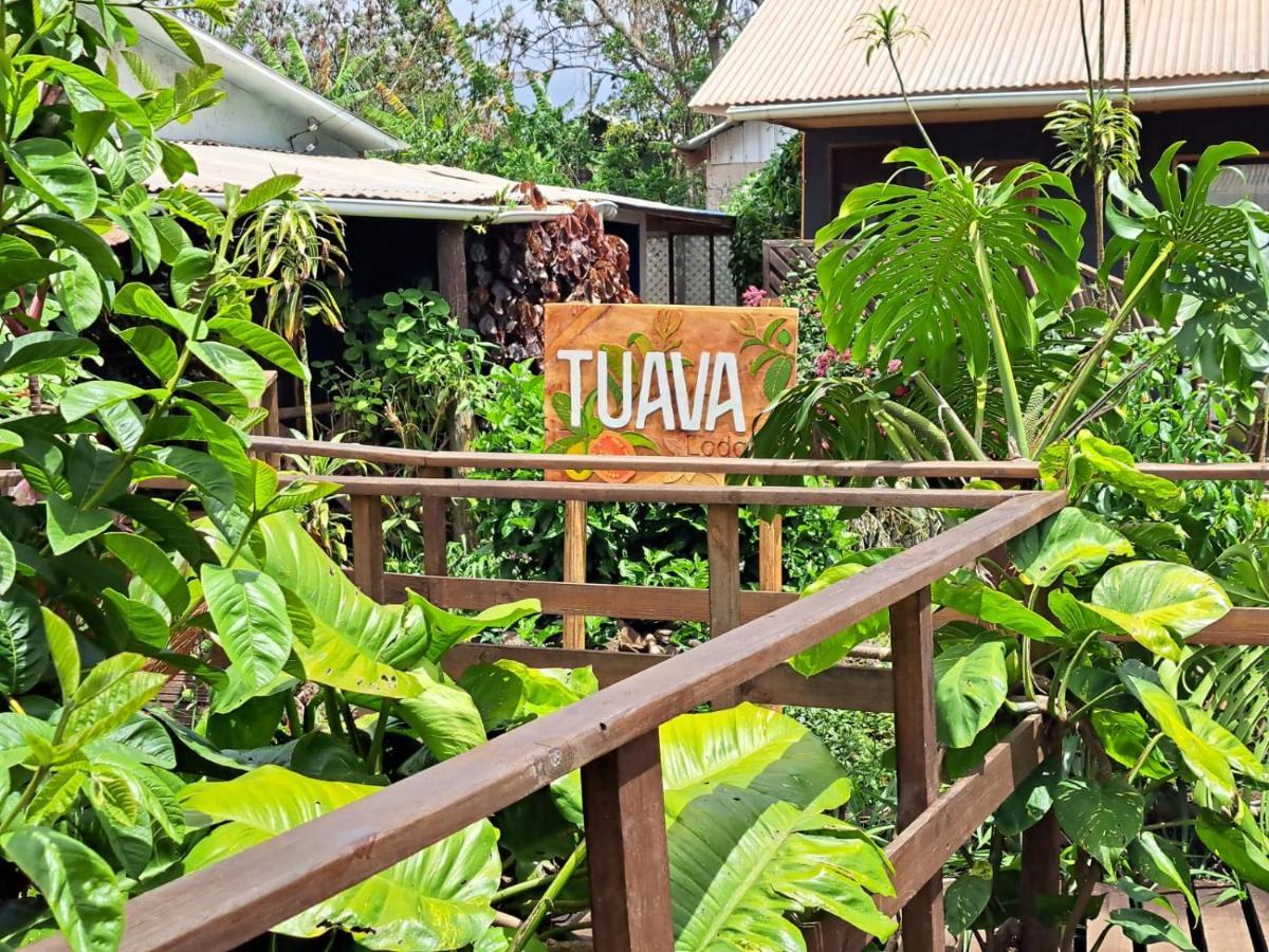 Tuava Lodge Hanga Roa Buitenkant foto